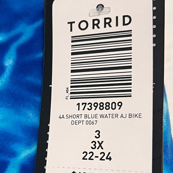 Torrid Performance Core 9in. Active Bike Short BNWT Size 3 - Picture 9 of 9